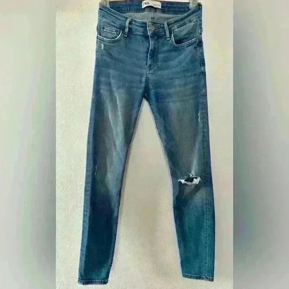 ZARA Skinny Blue Jeans - Picture 1 of 5